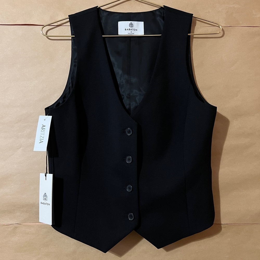 Aritzia | NWT Babaton Deniro Vest Button Up Wool Suit Vest Top Black Size 2